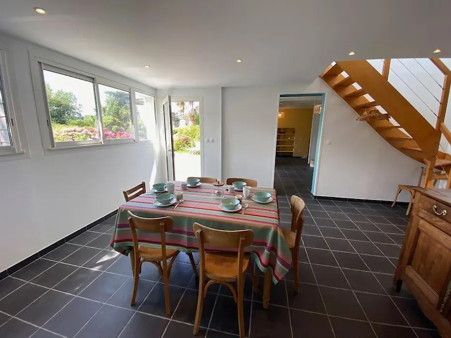 Maison Avec Vue Mer Et Acces Plage A פלוגאסנו 0*,  צרפת