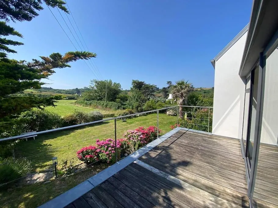 Maison Avec Vue Mer Et Acces Plage A Plougasnou Holiday home
