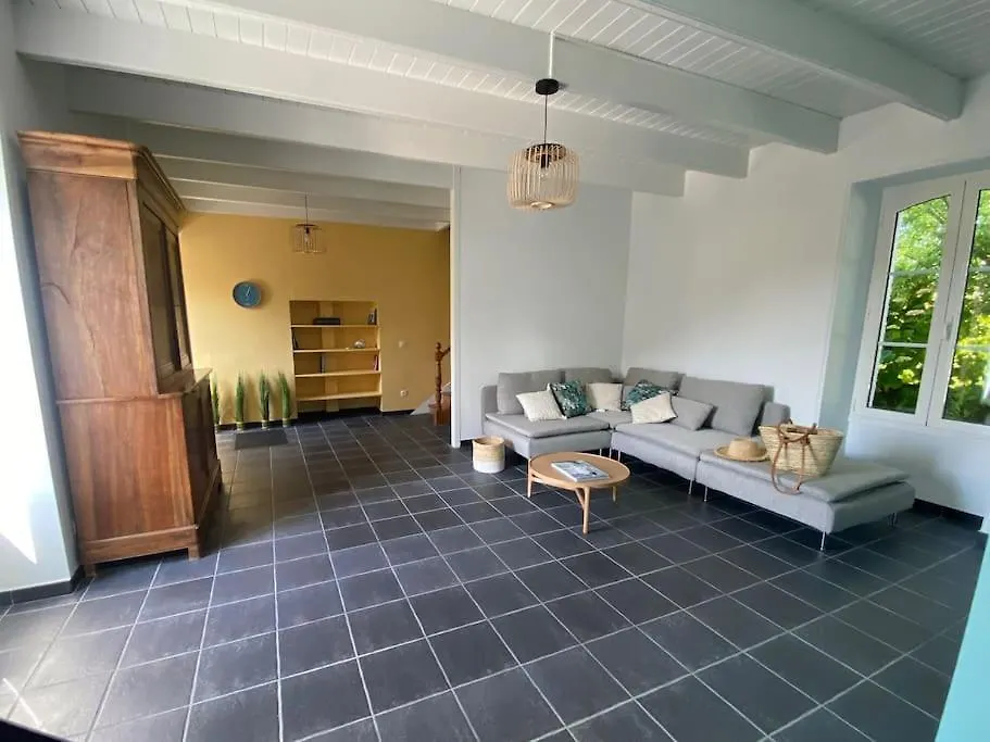 Maison Avec Vue Mer Et Acces Plage A פלוגאסנו בית נופש